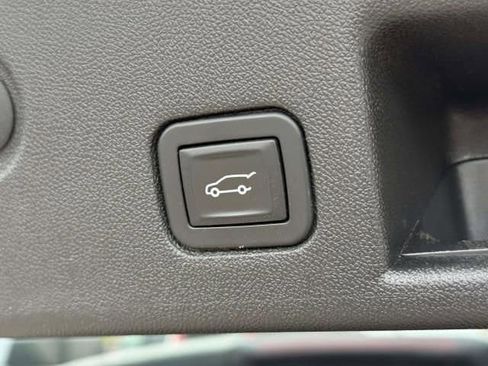 Used 2019 Chevrolet Equinox LT AWD/4WD image 11