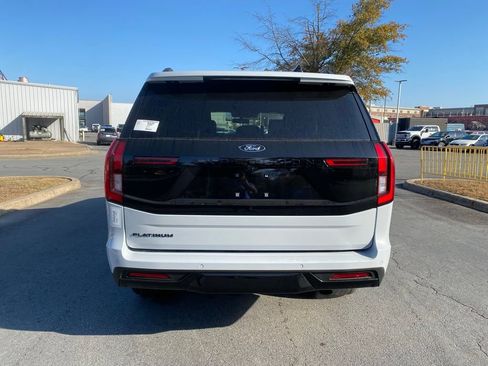 New 2025 Ford Expedition Platinum w/ Stealth Performance Package image 6