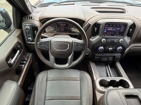 Used 2021 GMC Sierra 1500 Denali w/ Denali Ultimate Package AWD/4WD image 16
