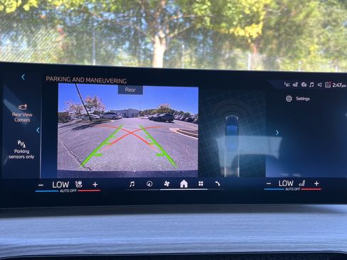 New 2026 BMW 330i Sedan w/ Premium Package image 4