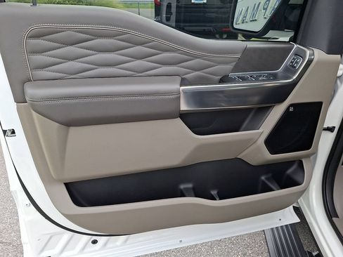 Used 2025 Ford F150 Platinum w/ Equipment Group 703A Plus AWD/4WD image 13