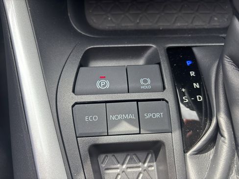 Used 2025 Toyota RAV4 XLE Premium w/ Weather Package FWD image 8