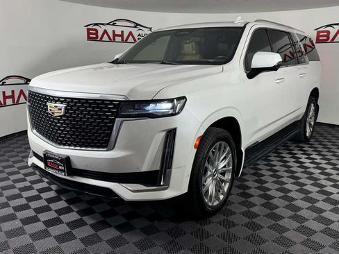 Used 2021 Cadillac Escalade ESV Premium Luxury AWD/4WD image 3