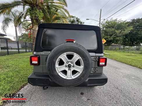 Used 2019 Jeep Wrangler Unlimited Sport S AWD/4WD image 21