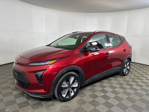 Used 2022 Chevrolet Bolt EUV LT w/ Convenience Package image 7