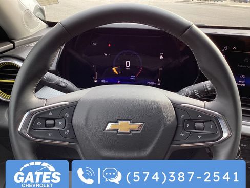 Used 2026 Chevrolet Trax LT w/ Driver Confidence Package FWD image 30