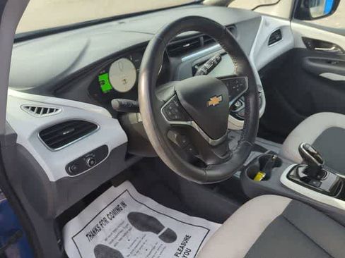 Used 2017 Chevrolet Bolt LT image 10