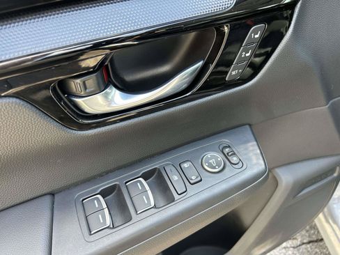Certified 2025 Honda CR-V EX-L image 12