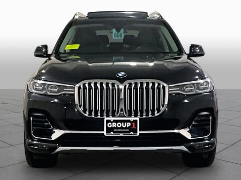 Used 2021 BMW X7 xDrive40i w/ Premium Package 2 AWD/4WD image 3