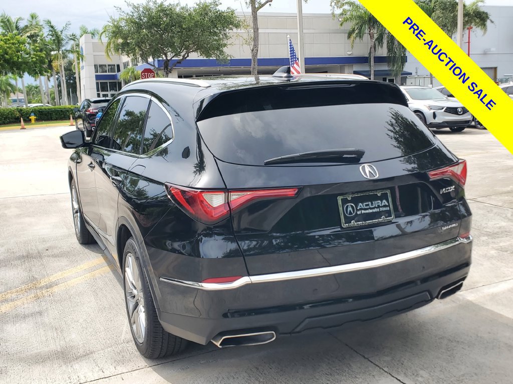 Used 2023 Acura MDX w/ Advance Package AWD/4WD image 5