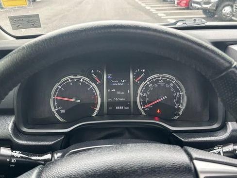 Used 2022 Toyota 4Runner Limited AWD/4WD image 22