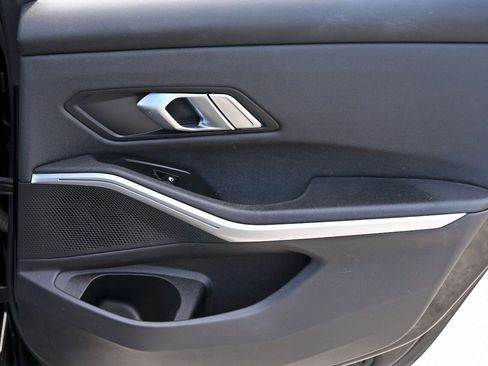 Used 2020 BMW 330i xDrive Sedan w/ M Sport Package image 15