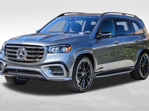 New 2026 Mercedes-Benz GLS 580 4MATIC image 3