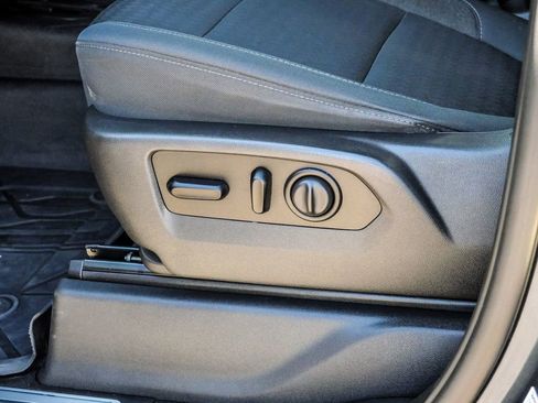 Used 2020 Chevrolet Silverado 1500 LT w/ Texas Edition image 27