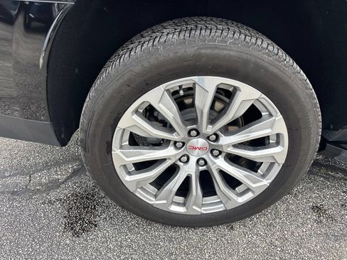 Used 2024 GMC Yukon Denali w/ Max Trailering Package AWD/4WD image 12