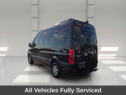 Used 2024 Mercedes-Benz Sprinter 2500 image 3