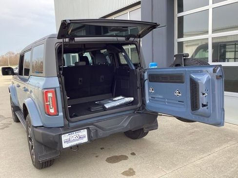 Used 2023 Ford Bronco Outer Banks image 14