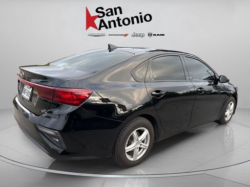 Used 2019 Kia Forte Sedan FWD image 12