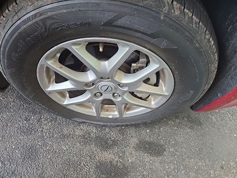 Used 2025 Chrysler Pacifica Select FWD image 13
