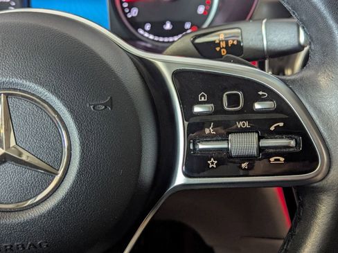 Used 2020 Mercedes-Benz GLC 300 image 38