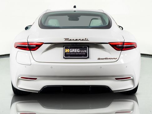 Used 2024 Maserati GranTurismo Folgore image 11