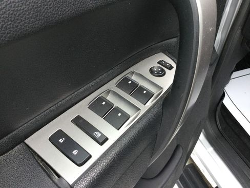 Used 2013 GMC Sierra 2500 SLE w/ SLE Preferred Package image 9