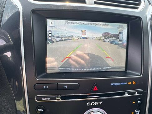 Used 2017 Ford Explorer Sport w/ Equipment Group 401A AWD/4WD image 19