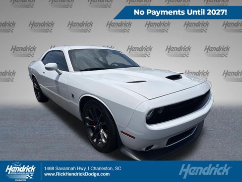 Used 2021 Dodge Challenger R/T Scat Pack RWD image 1