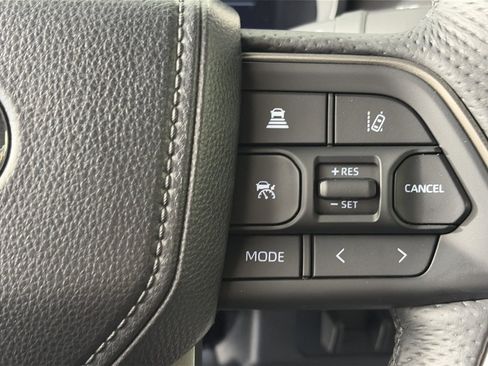 Used 2025 Toyota Tundra Limited image 18