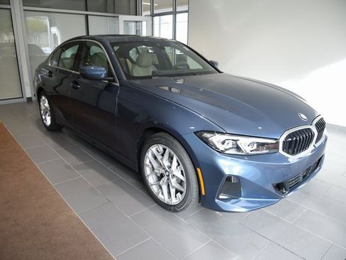New 2026 BMW 330i xDrive 330i xDrive w/ Premium Package image 4