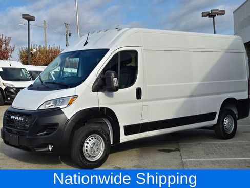 Used 2025 RAM ProMaster 2500 w/ Convenience Group image 9