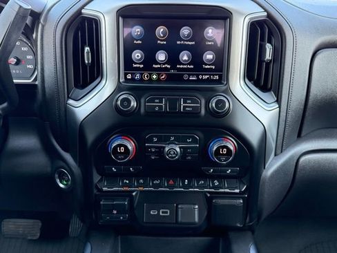 Used 2020 Chevrolet Silverado 1500 LT Trail Boss w/ Midnight Edition image 32