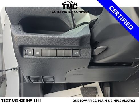 Used 2024 Toyota RAV4 XLE Premium image 26