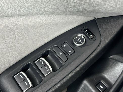 Used 2019 Honda Accord EX image 26
