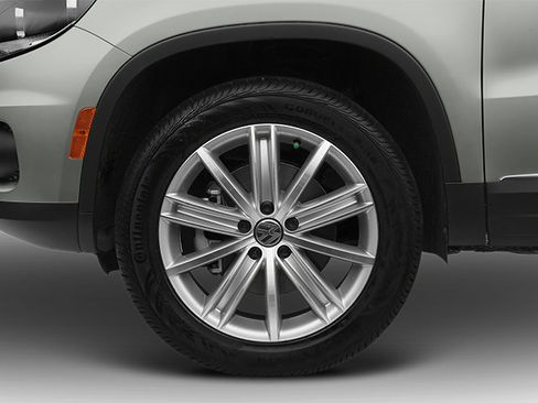 Used 2012 Volkswagen Tiguan SE image 11