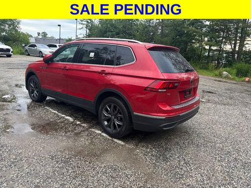 Used 2023 Volkswagen Tiguan SE AWD/4WD image 12