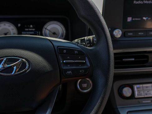 Used 2023 Hyundai Kona SE FWD image 27