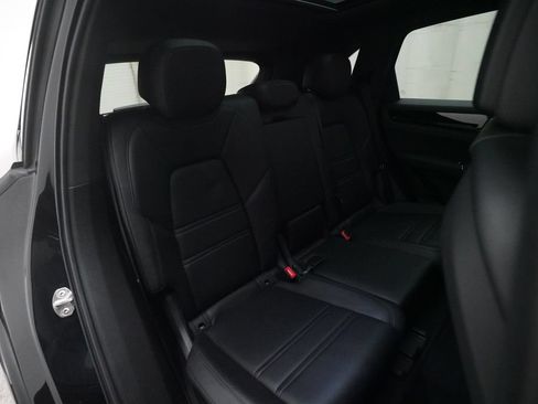 Used 2020 Porsche Cayenne S AWD/4WD image 29