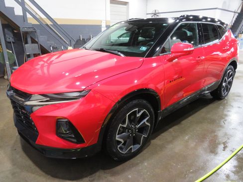 Used 2022 Chevrolet Blazer RS AWD/4WD image 2