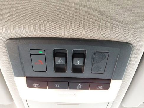 Used 2023 Nissan Rogue SV w/ SV Premium B Package AWD/4WD image 23