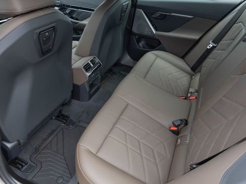 New 2026 BMW 530i xDrive w/ Premium Package image 17