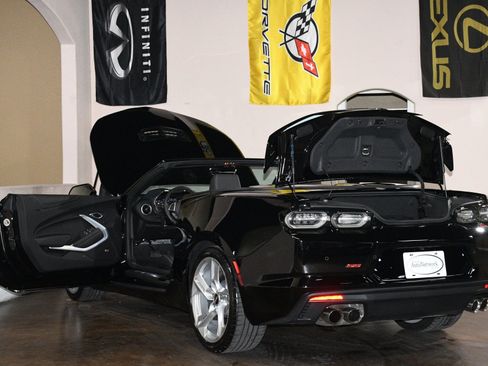 Used 2021 Chevrolet Camaro SS RWD image 92