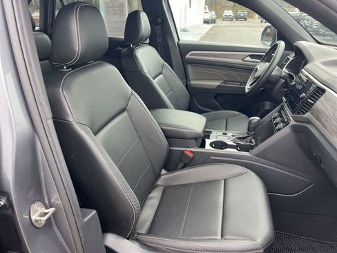 Used 2023 Volkswagen Atlas Cross Sport SE image 23