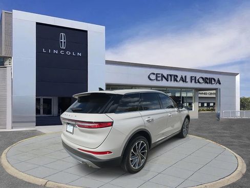 Used 2024 Lincoln Corsair FWD w/ Equipment Group 101A image 3