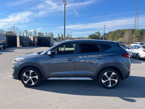 Used 2018 Hyundai Tucson Sport image 15