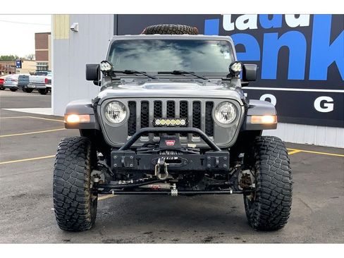 Used 2020 Jeep Gladiator Rubicon AWD/4WD image 3