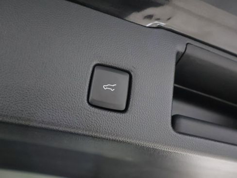 Used 2023 Ford Escape Platinum image 21