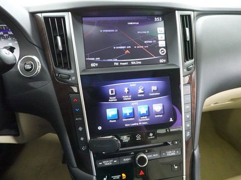 Used 2015 INFINITI Q50 Premium w/ Deluxe Technology Package AWD/4WD image 17