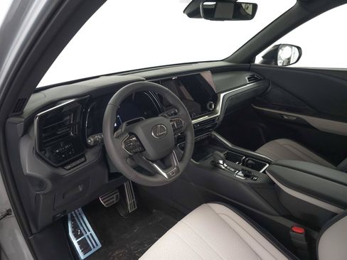 New 2026 Lexus TX 500h AWD w/ Technology Package image 5