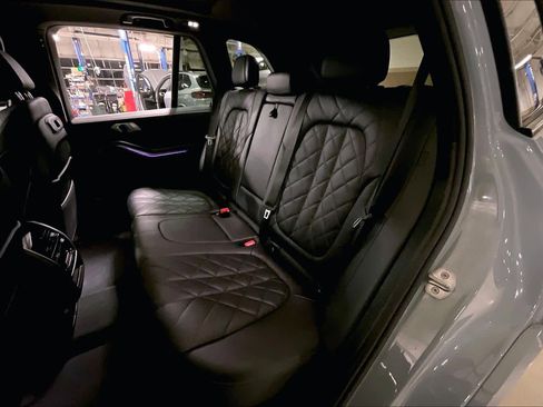 Used 2025 BMW X5 xDrive40i w/ M Sport Package image 20